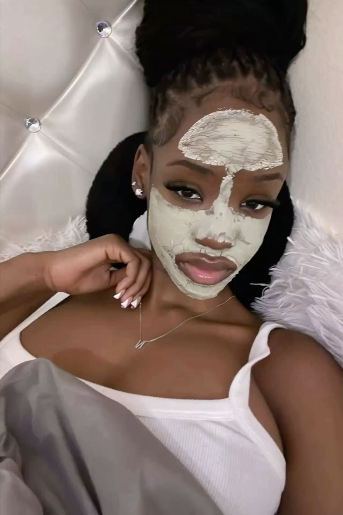 Bare Radiance Pore Detox Mask